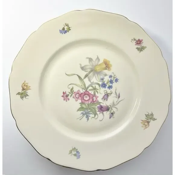 Hutschenreuther & Royal York “Bridal Bouquet (Madeleine)” 6 Dinner Plates 9 5/8” Dinnerware
